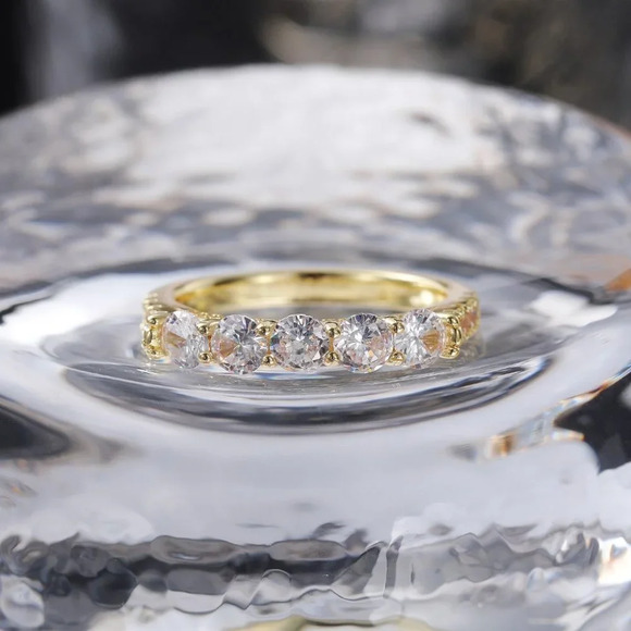 🌸14K GOLD PRONG ROUND CUT MOISSANITE 5 STONE ENGAGEMENT RING, K750 - Picture 2 of 7